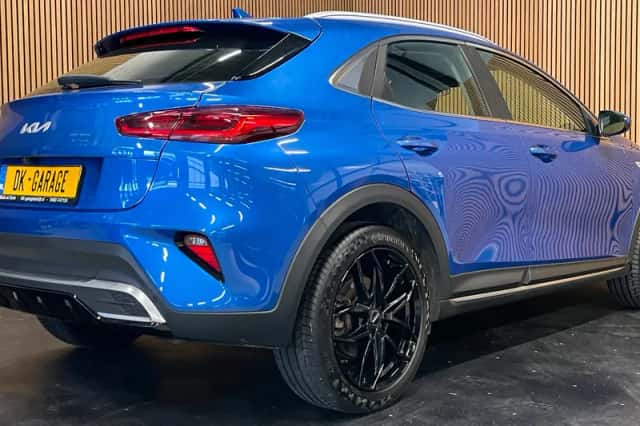 Kia XCeed (2023) thumbnail 3