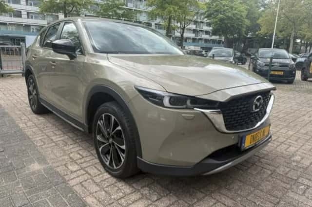 Mazda CX-5 (2022) thumbnail 3