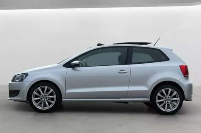 Volkswagen Polo (2013) thumbnail 2