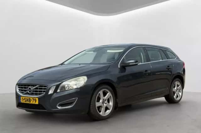 Volvo V60 (2012) thumbnail 1