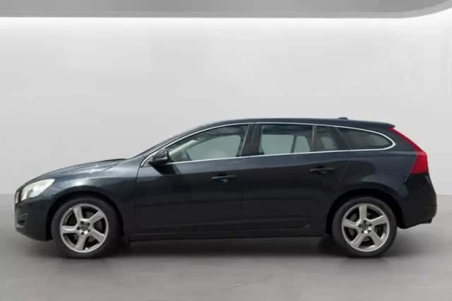 Volvo V60 (2012) thumbnail 2