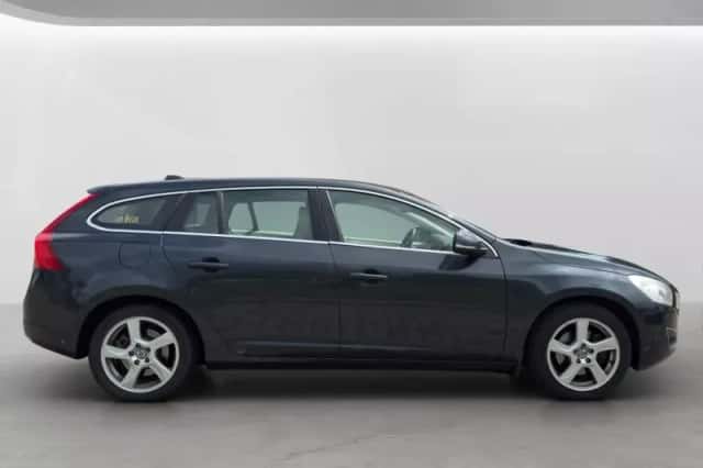 Volvo V60 (2012) thumbnail 6