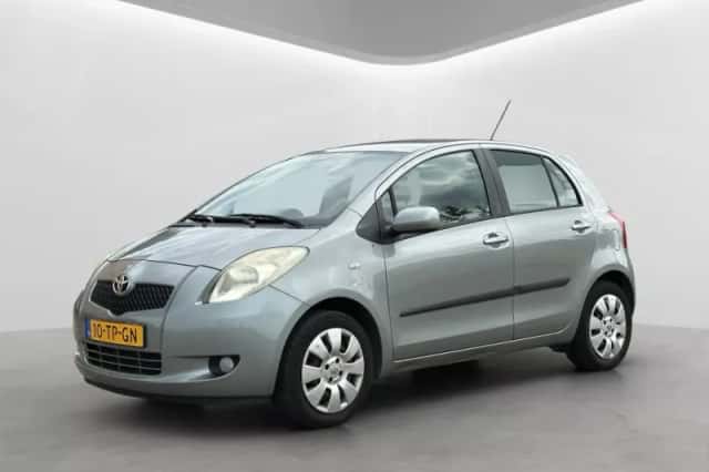Toyota Yaris (2007) thumbnail 1