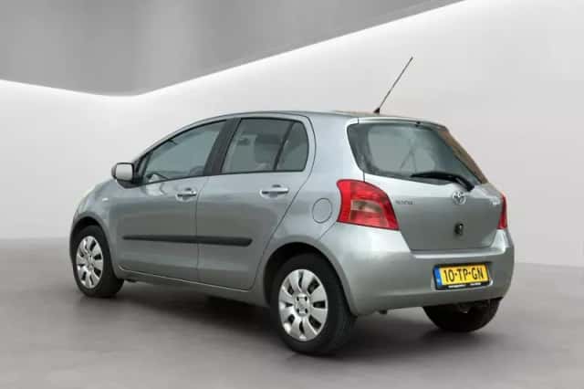 Toyota Yaris (2007) thumbnail 5