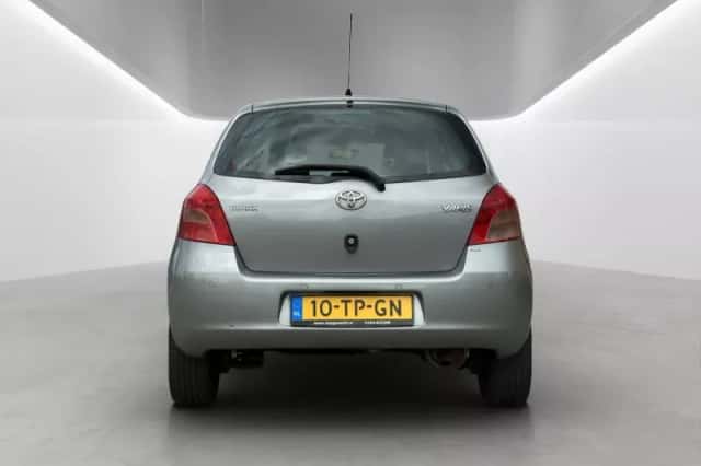 Toyota Yaris (2007) thumbnail 6