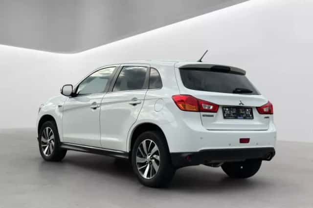 Mitsubishi ASX (2014) thumbnail 3