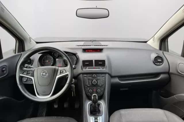 Opel Meriva (2011) thumbnail 2