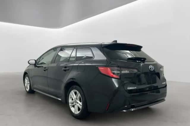 Toyota Corolla (2022) thumbnail 2