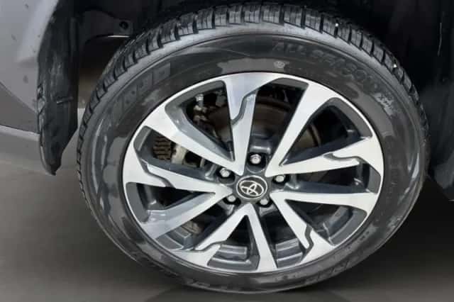 Toyota Corolla Cross (2025) thumbnail 5