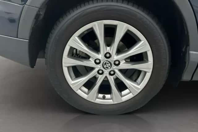 Toyota RAV4 (2018) thumbnail 5
