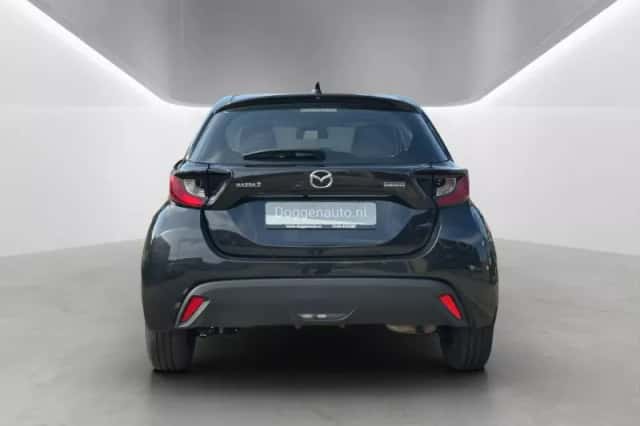 Toyota Yaris (2023) thumbnail 4