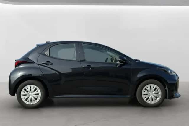 Toyota Yaris (2023) thumbnail 6