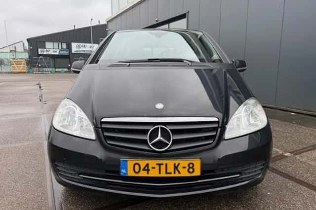 Mercedes-Benz A-Klasse (2012) thumbnail 2