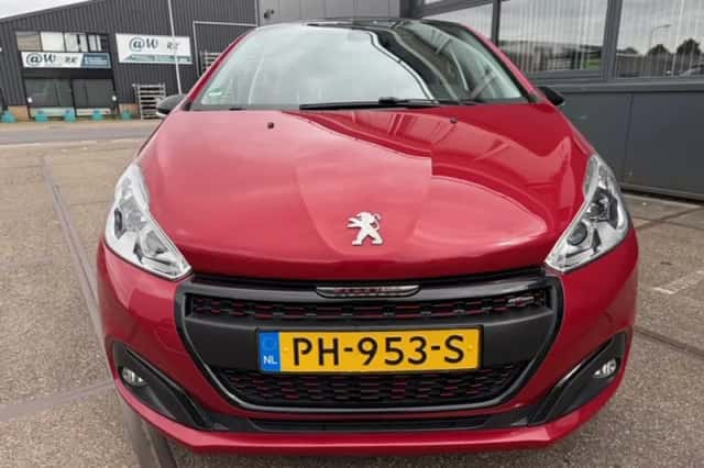 Peugeot 208 (2017) thumbnail 2