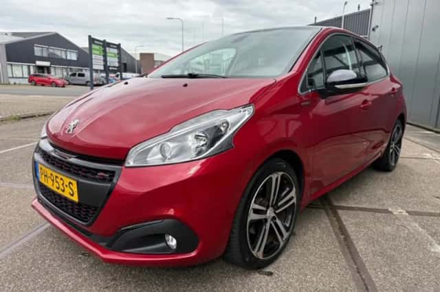 Peugeot 208 (2017) thumbnail 3