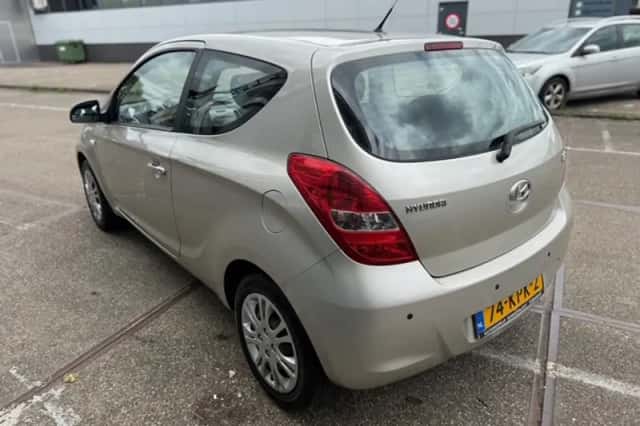 Hyundai i20 (2010) thumbnail 6