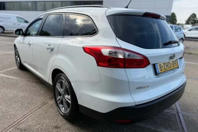 Ford Focus (2014) thumbnail 5