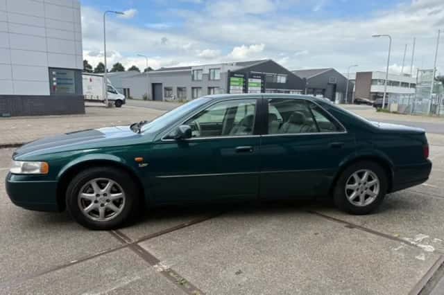 Cadillac Seville (2000) thumbnail 4