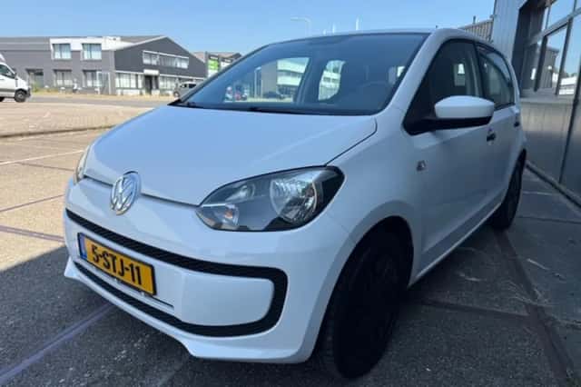Volkswagen Up! (2014) thumbnail 3