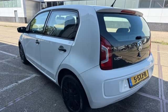 Volkswagen Up! (2014) thumbnail 5