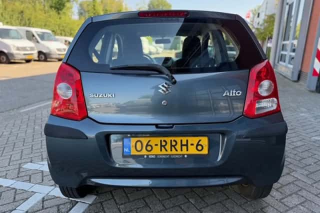 Suzuki Alto (2011) thumbnail 6