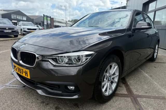 BMW 3-Serie (2017) thumbnail 3