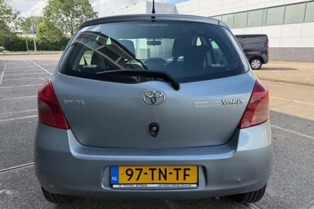 Toyota Yaris (2006) thumbnail 6