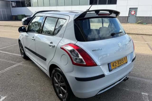 Suzuki Swift (2012) thumbnail 5