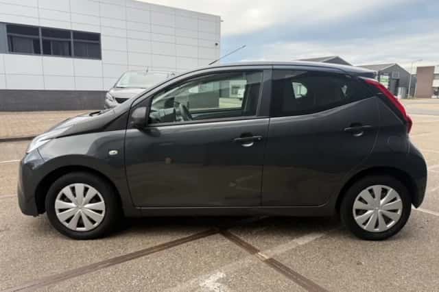 Toyota Aygo (2020) thumbnail 4