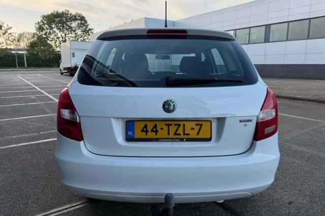 Škoda Fabia (2012) thumbnail 6