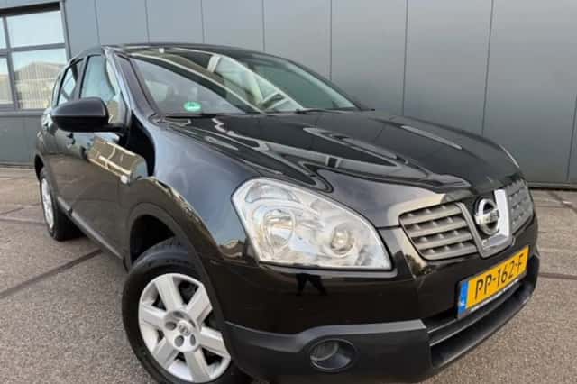 Nissan Qashqai (2009) thumbnail 1