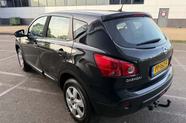 Nissan Qashqai (2009) thumbnail 5