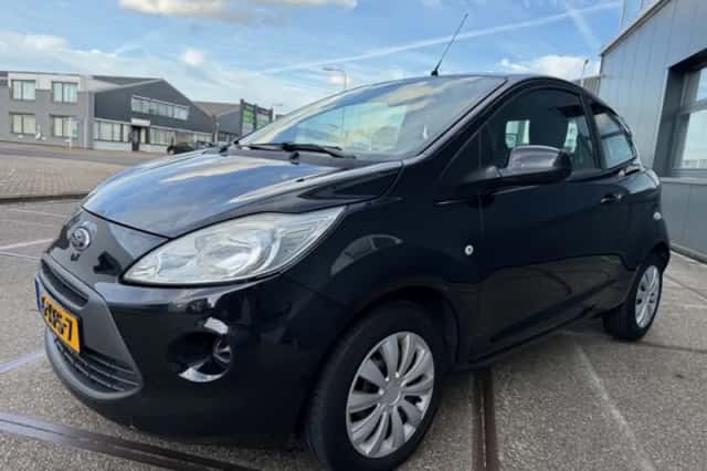 Ford Ka (2012) thumbnail 3