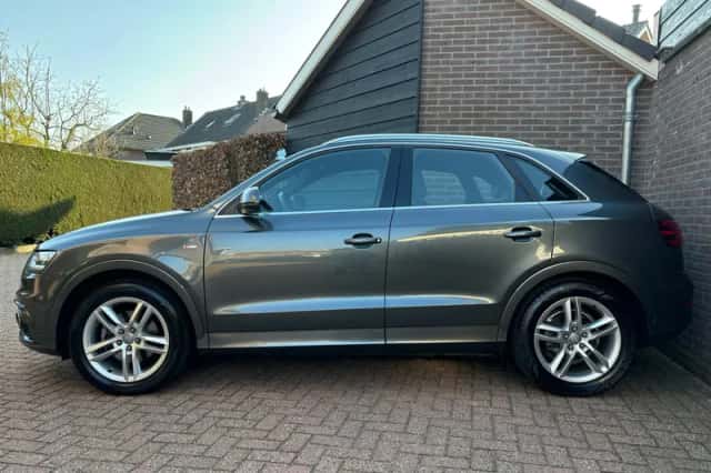 Audi Q3 (2014) thumbnail 4