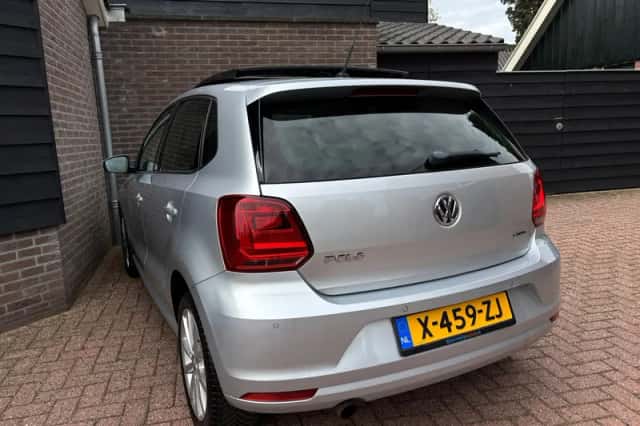 Volkswagen Polo (2014) thumbnail 3