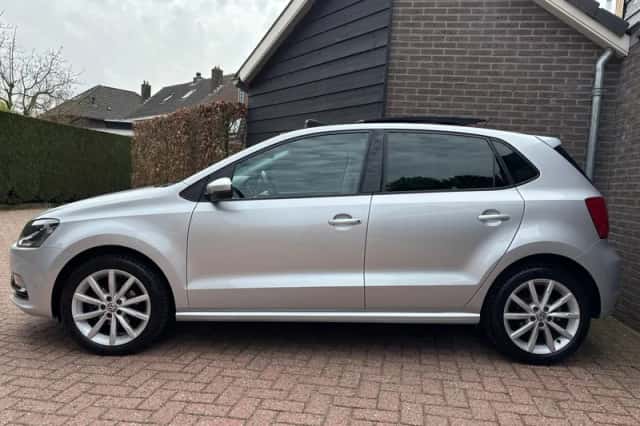 Volkswagen Polo (2014) thumbnail 4