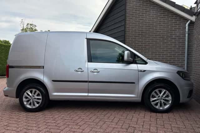 Volkswagen Caddy (2016) thumbnail 6