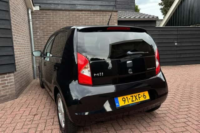 SEAT Mii (2013) thumbnail 3
