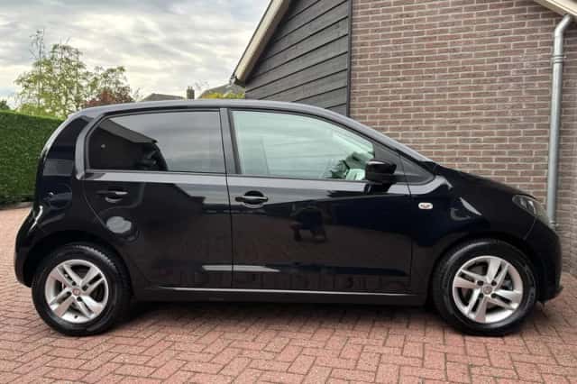 SEAT Mii (2013) thumbnail 6