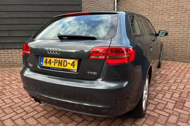 Audi A3 (2011) thumbnail 5