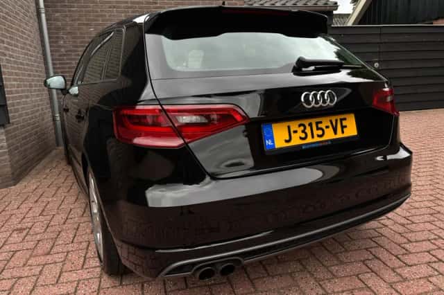 Audi A3 (2015) thumbnail 3