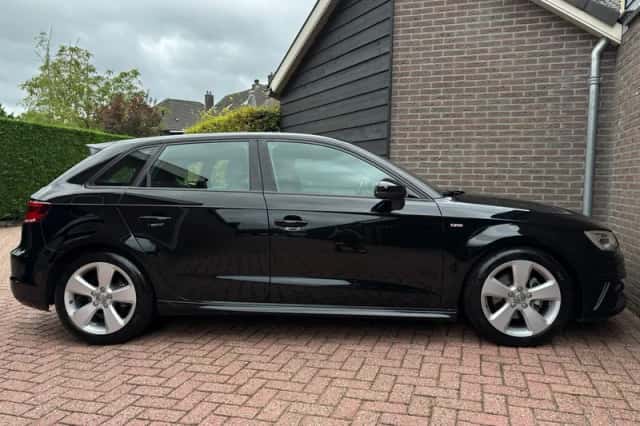 Audi A3 (2015) thumbnail 6