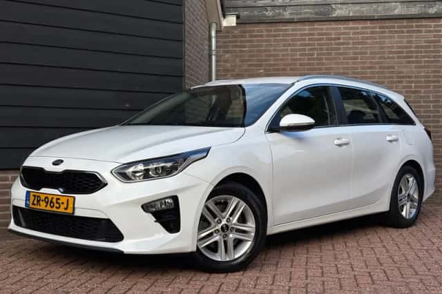 Kia Ceed (2019) thumbnail 1
