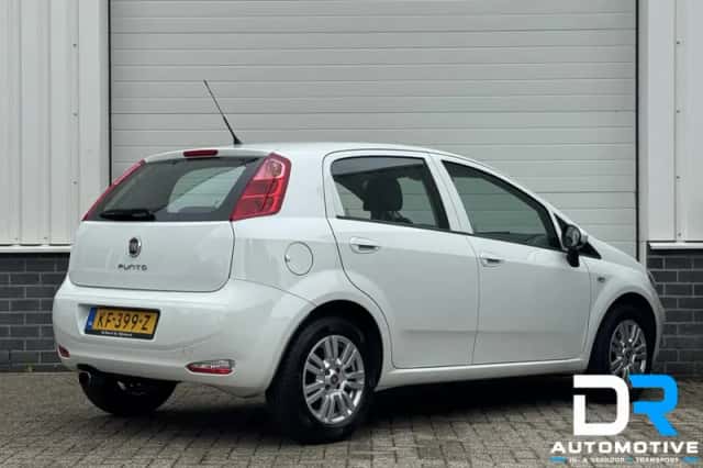 Fiat Punto Evo (2016) thumbnail 2