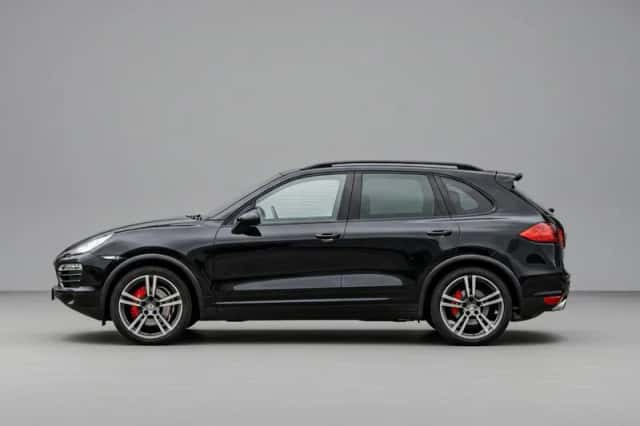 Porsche Cayenne (2011) thumbnail 6