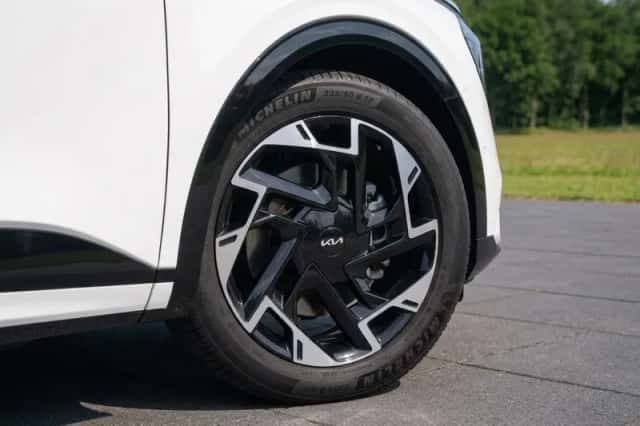 Kia Sportage (2022) thumbnail 4