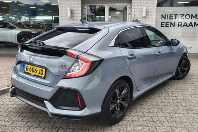 Honda Civic (2019) thumbnail 4