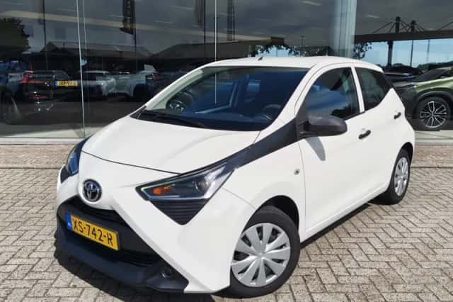 Toyota Aygo (2019) thumbnail 1