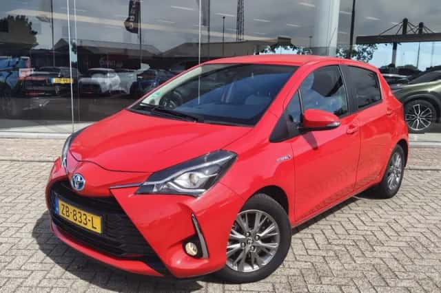 Toyota Yaris (2019) thumbnail 1