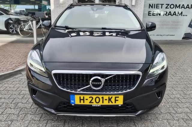 Volvo V40 (2017) thumbnail 6